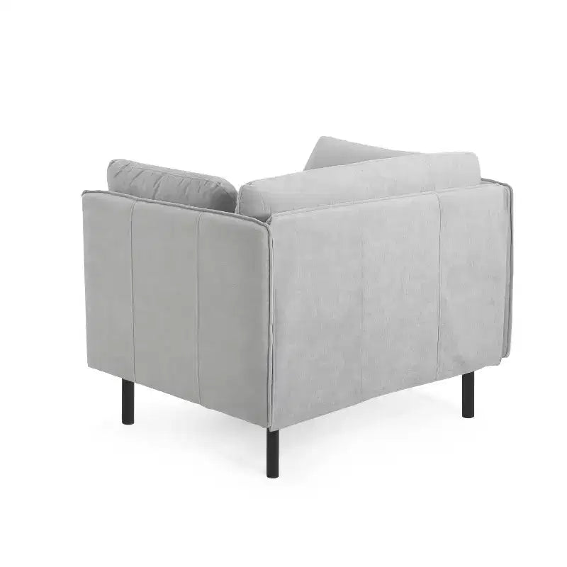 Poltrona in poliestere e legno massello 79 A x 82 L x 99,5 P cm