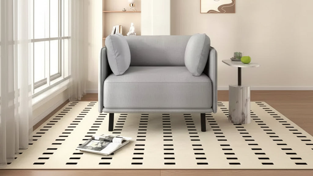 Poltrona in poliestere e legno massello 79 A x 82 L x 99,5 P cm
