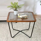 Tavolino da Caffè Quadrato in Vetro Temperato 58,4 cm L x 58,4 cm P con Base Geometrica