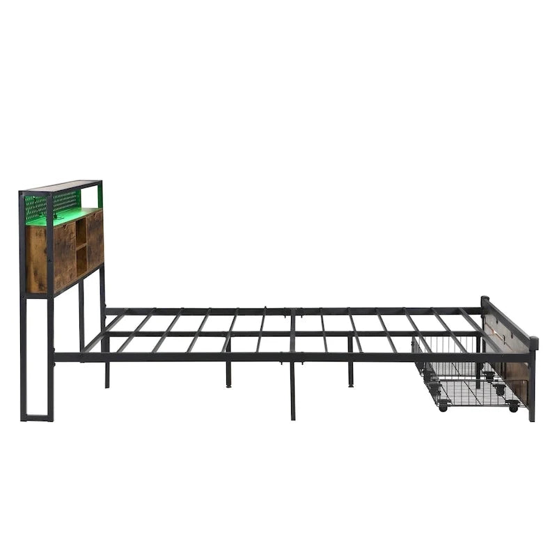 Lit plateforme en métal noir et marron King Size avec tête de lit en bois, tiroirs et LED