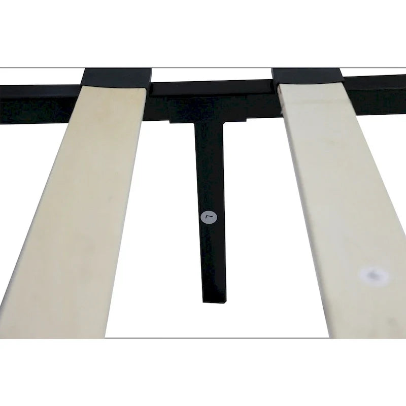 Letto king in lino grigio con testiera trapuntata
