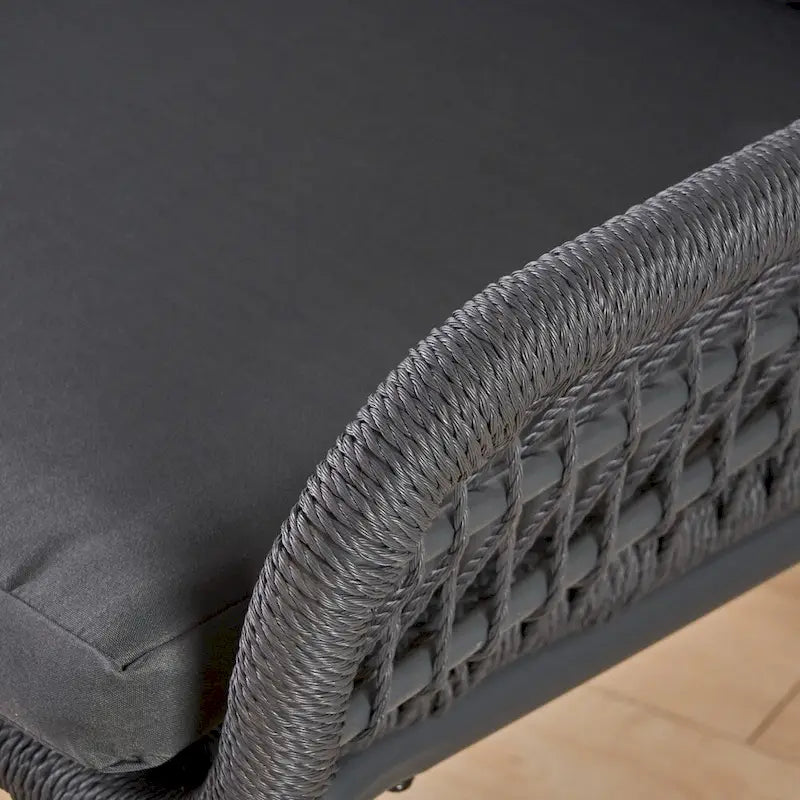 Chaises de club Tolovana d'intérieur en acier et corde avec coussins par Christopher Knight Home