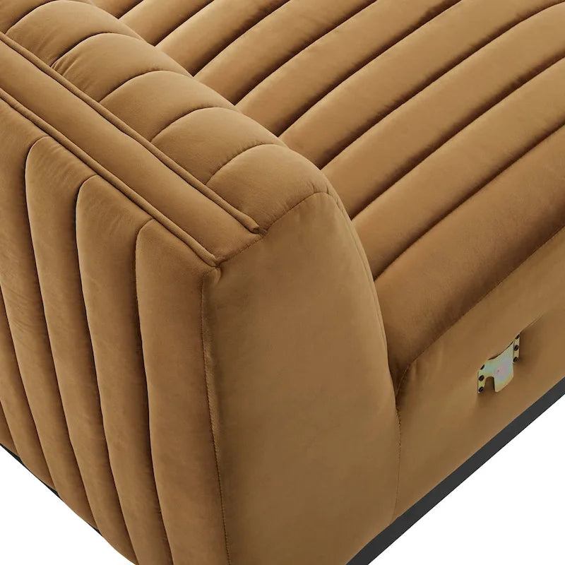 Fauteuil sans accoudoirs Conjure Channel en velours tufté de performance