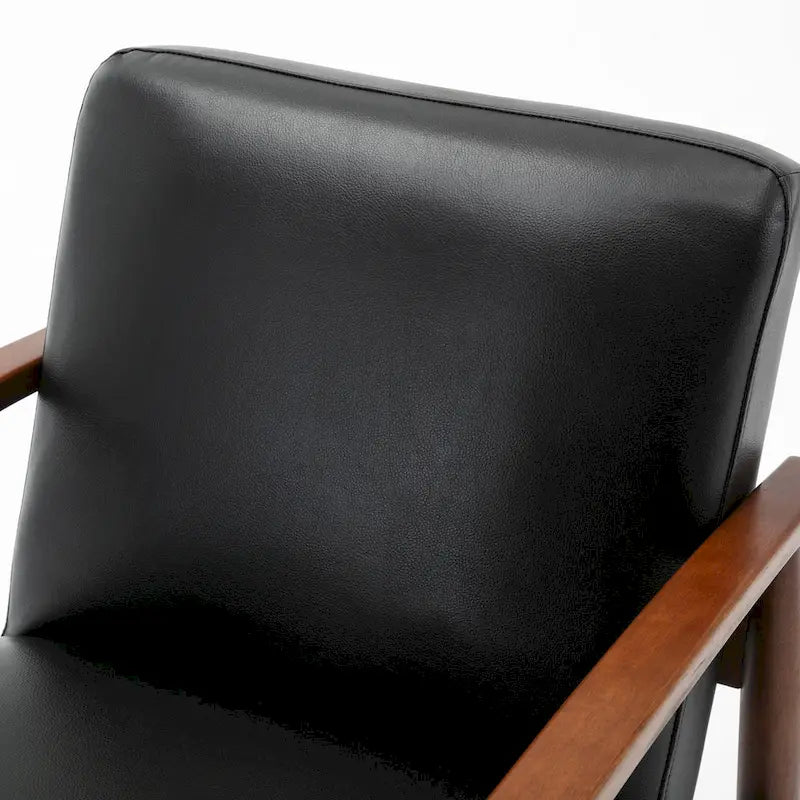 Fauteuil d'appoint Anna en similicuir avec base en bois de Greyson Living
