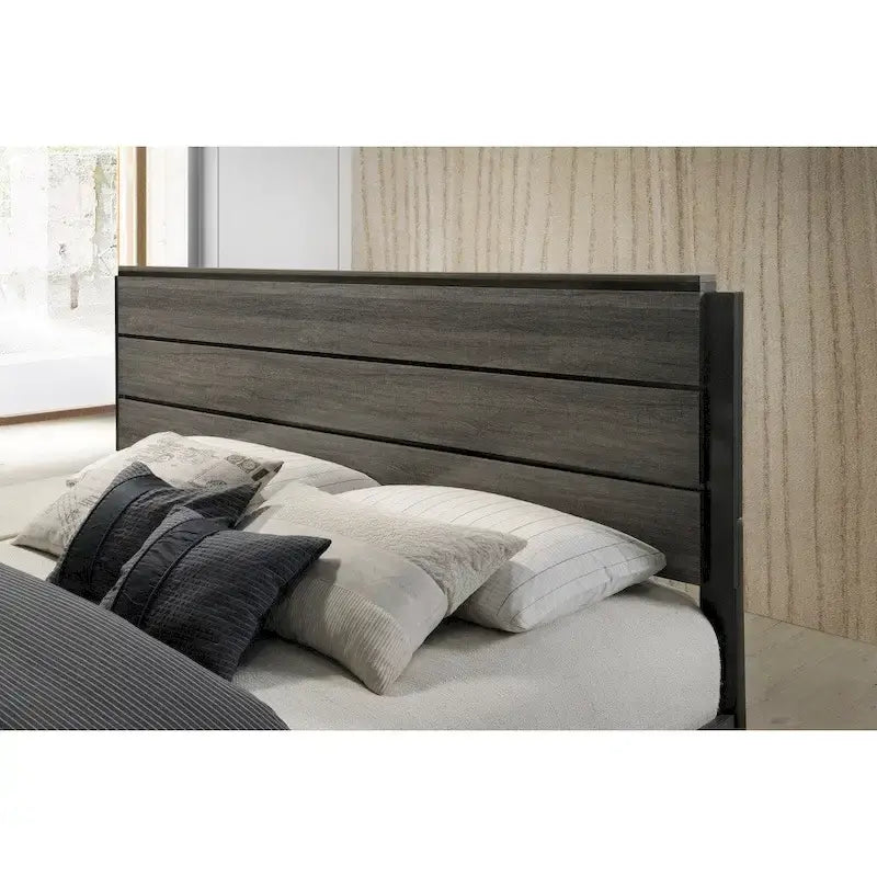 Ensemble de chambre à coucher Roundhill Furniture Ioana 187 en bois finition gris antique, lit queen size, commode, miroir, table de chevet