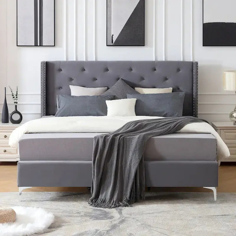 Cadre de lit plateforme Morden Fort Queen Size en velours avec pieds en métal de 15 cm