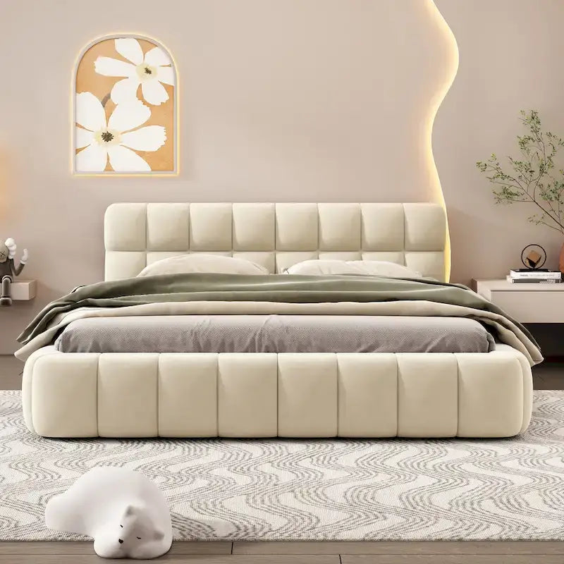 Letto matrimoniale imbottito con base a piattaforma, con tessuto spesso, letto a terra con struttura solida, beige