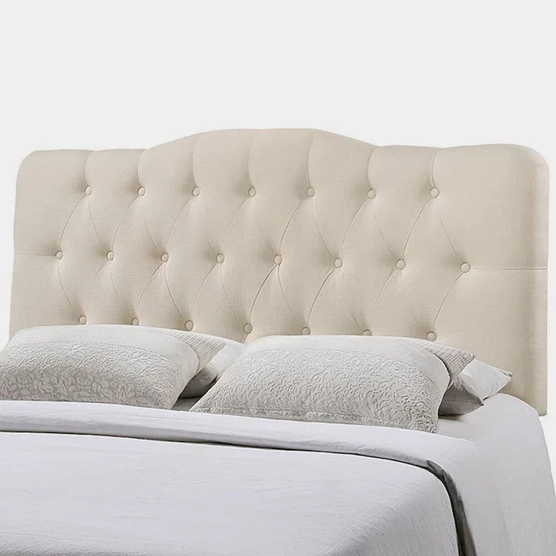 Tête de lit capitonnée grand lit Kenmore en tissu couleur ivoire