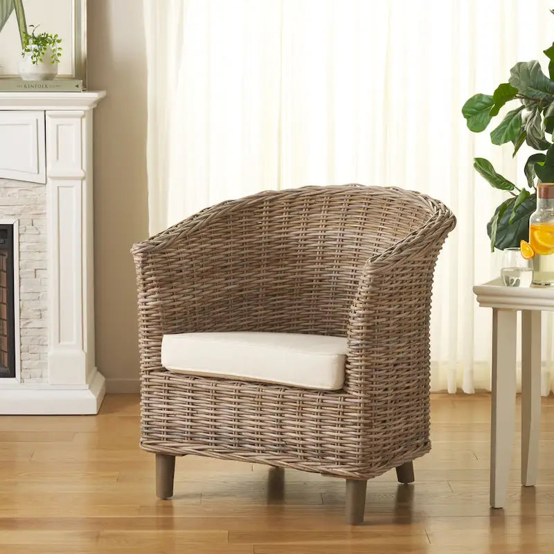 Fauteuil tonneau SAFAVIEH Charla en rotin avec coussin – 29,1 x 27,2 x 32,7 – 29 la. x 27 prof. x 33 h.