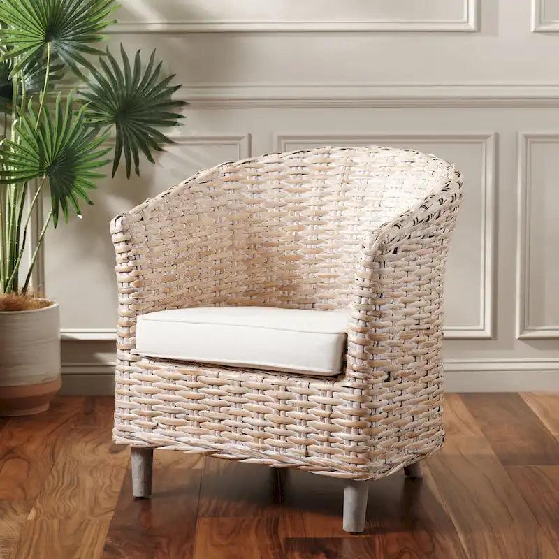 Fauteuil tonneau SAFAVIEH Charla en rotin avec coussin – 29,1 x 27,2 x 32,7 – 29 la. x 27 prof. x 33 h.