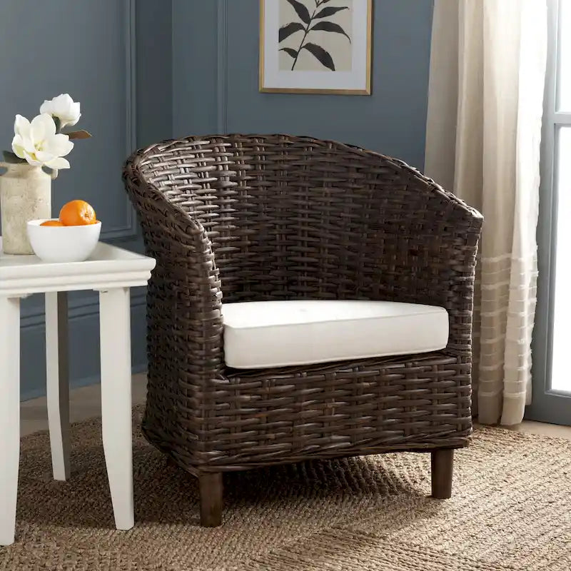 Fauteuil tonneau SAFAVIEH Charla en rotin avec coussin – 29,1 x 27,2 x 32,7 – 29 la. x 27 prof. x 33 h.
