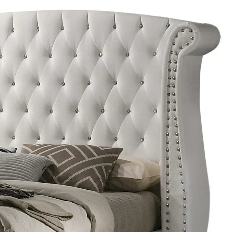 Letto matrimoniale king size Dini California, capitonné con bottoni in cristallo, rivestimento in velluto bianco