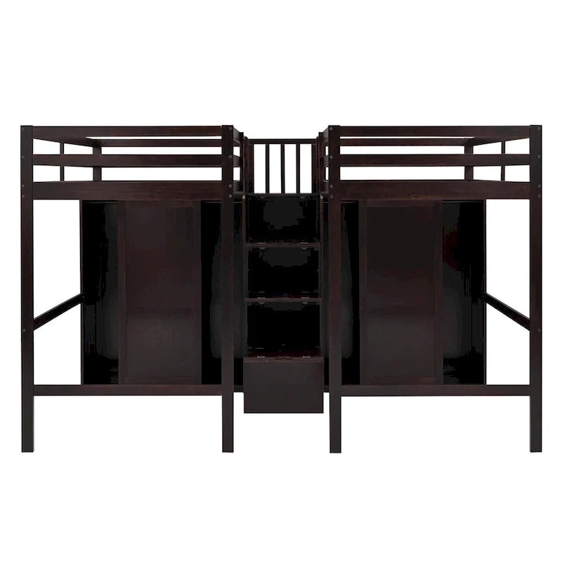 Letti a castello gemelli con armadi e scala