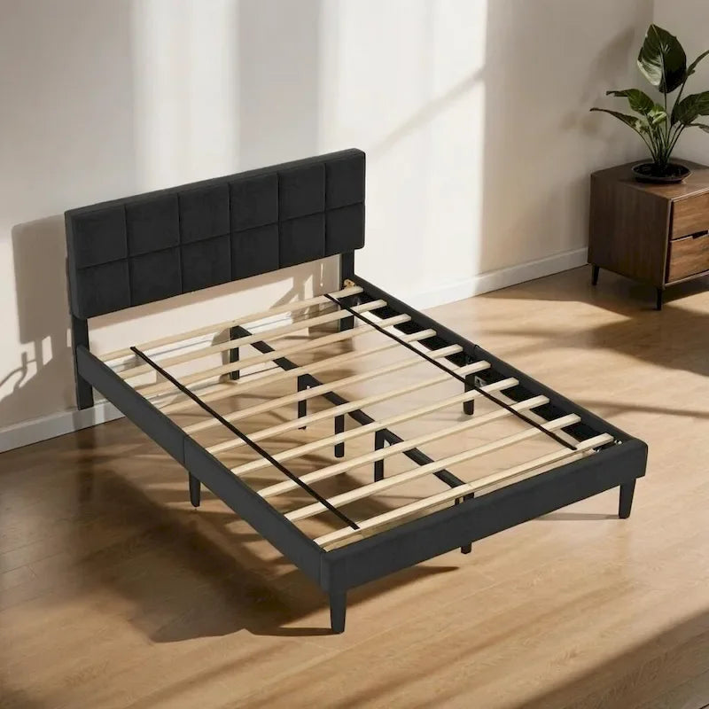 Letto a piattaforma in stile rustico con testiera in legno