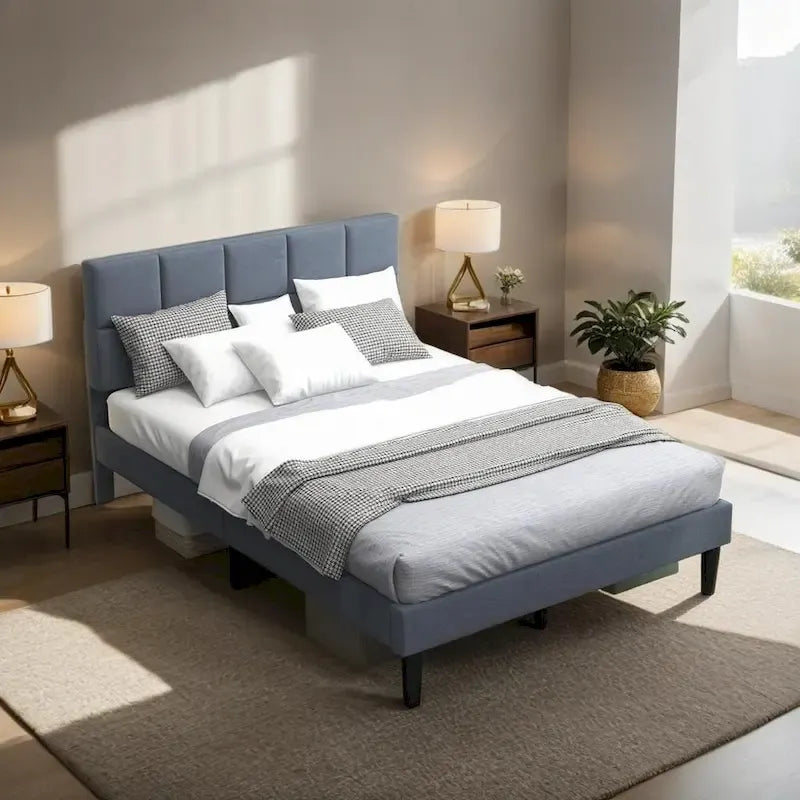 Letto a piattaforma in stile rustico con testiera in legno