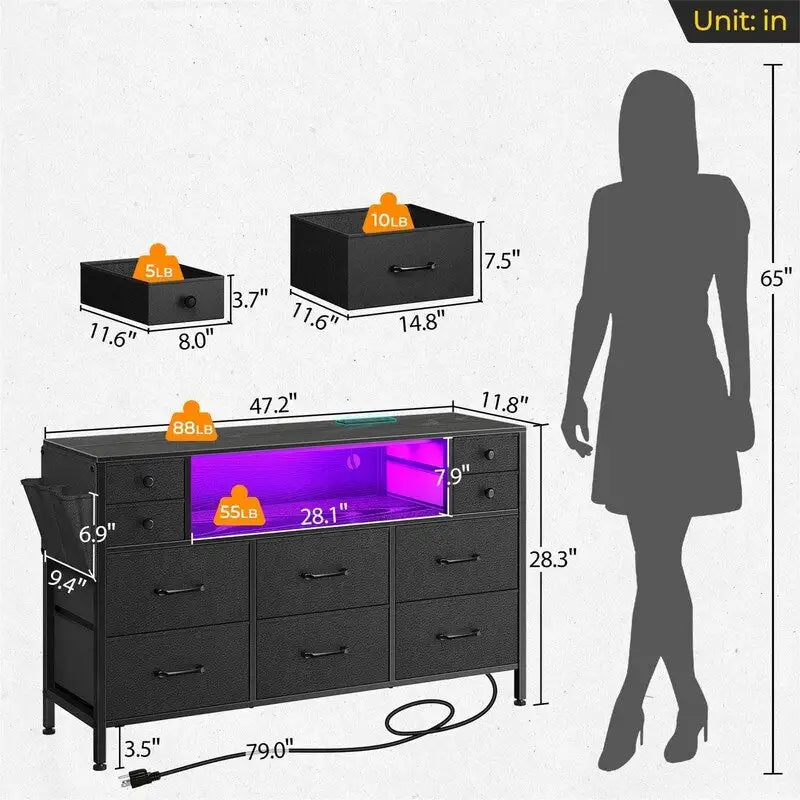 Comò con prese di corrente e luci LED