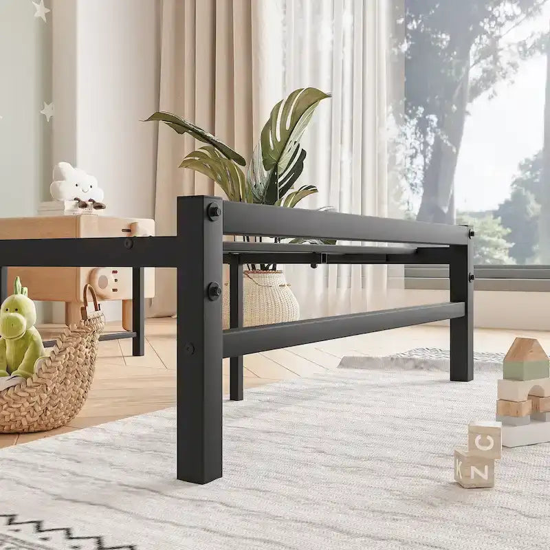 Struttura letto a piattaforma con testiera in legno rustico vintage