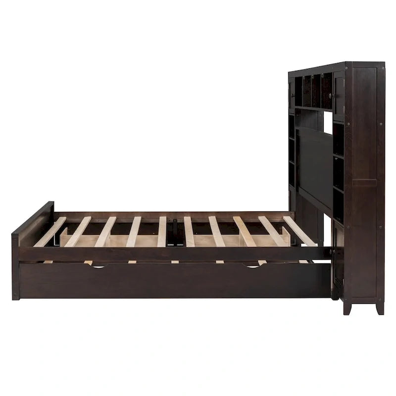 Letto matrimoniale in legno con mobile contenitore integrato