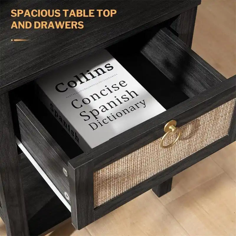 Comodini Bianchi Set da 2 con Cassetto e Decorazioni in Rattan