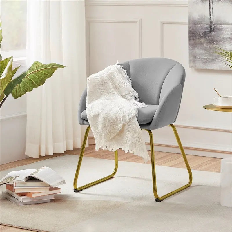 Yaheetech Flower Shape Velvet Armchair Accent Chair with Golden Metal Legs