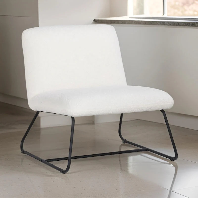 Chaise d'appoint sans accoudoirs Ciao 66 cm, revêtement doux en tissu bouclé ivoire, acier noir