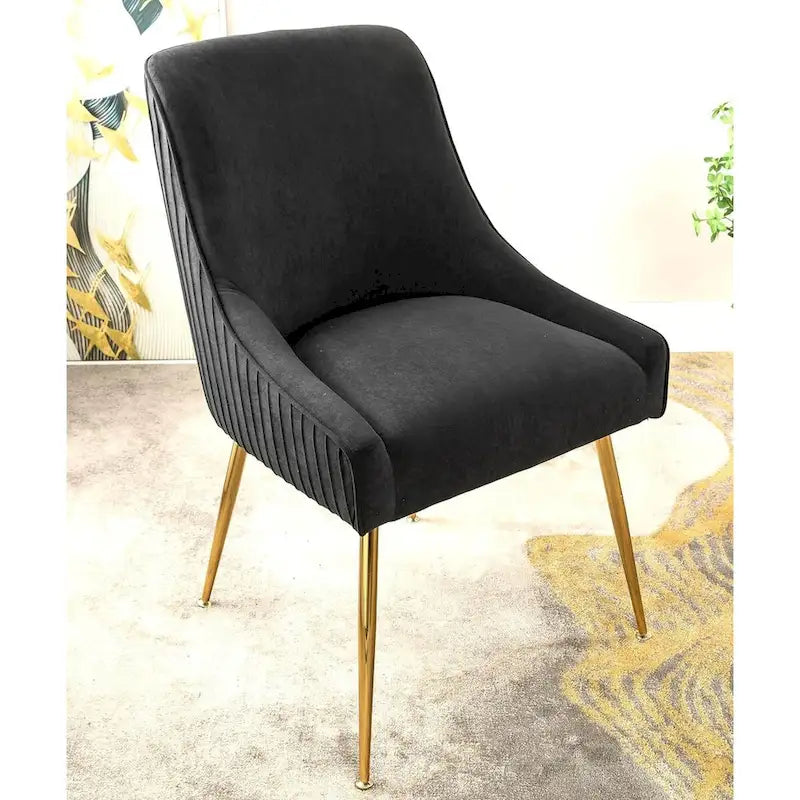 Chaise de luxe en velours avec dossier élégant, pieds en métal doré et revêtement doux Assise confortable