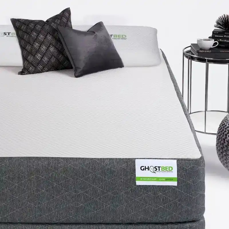 Matelas GhostBed Classic de 11 pouces en mousse à mémoire de forme et gel rafraîchissant