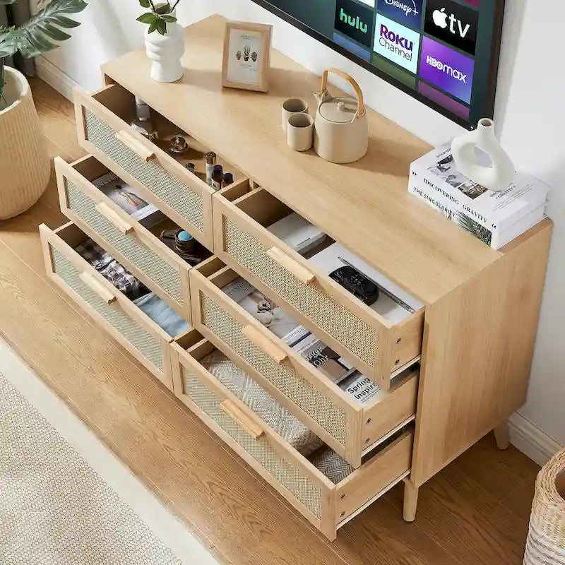 Commode de chambre à façades en rotin